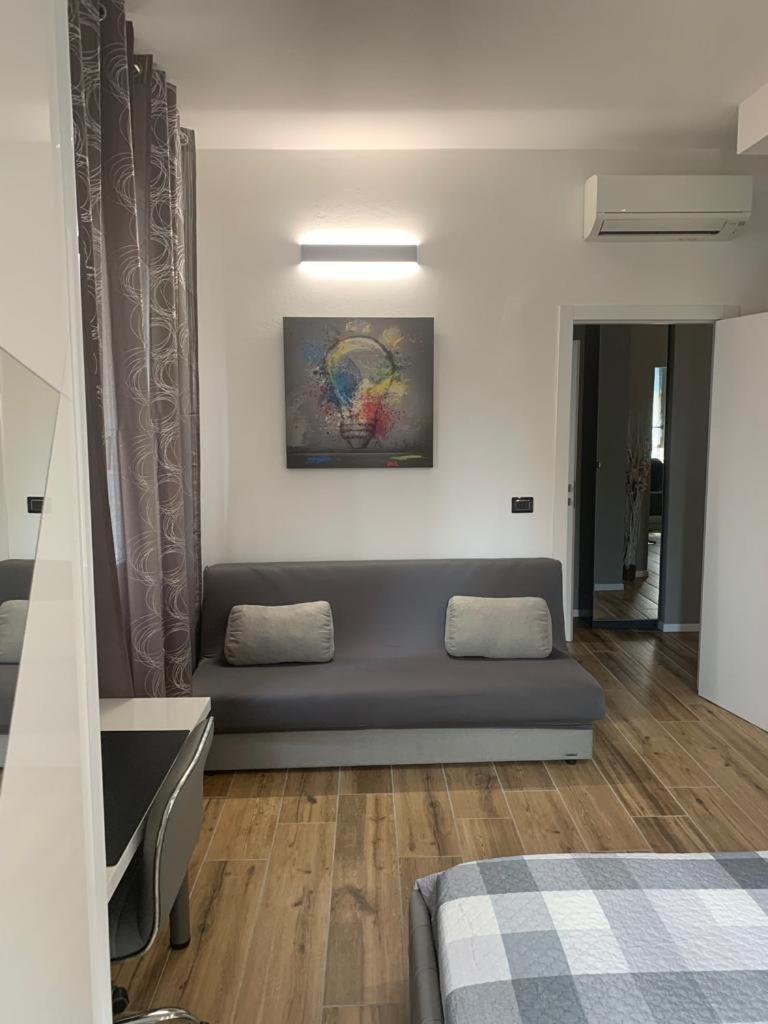 Nibu Appartamenti - Appartamento Centrale Comodo A Tutto, Anche A Villa Chiara Casalecchio Di Reno Luaran gambar
